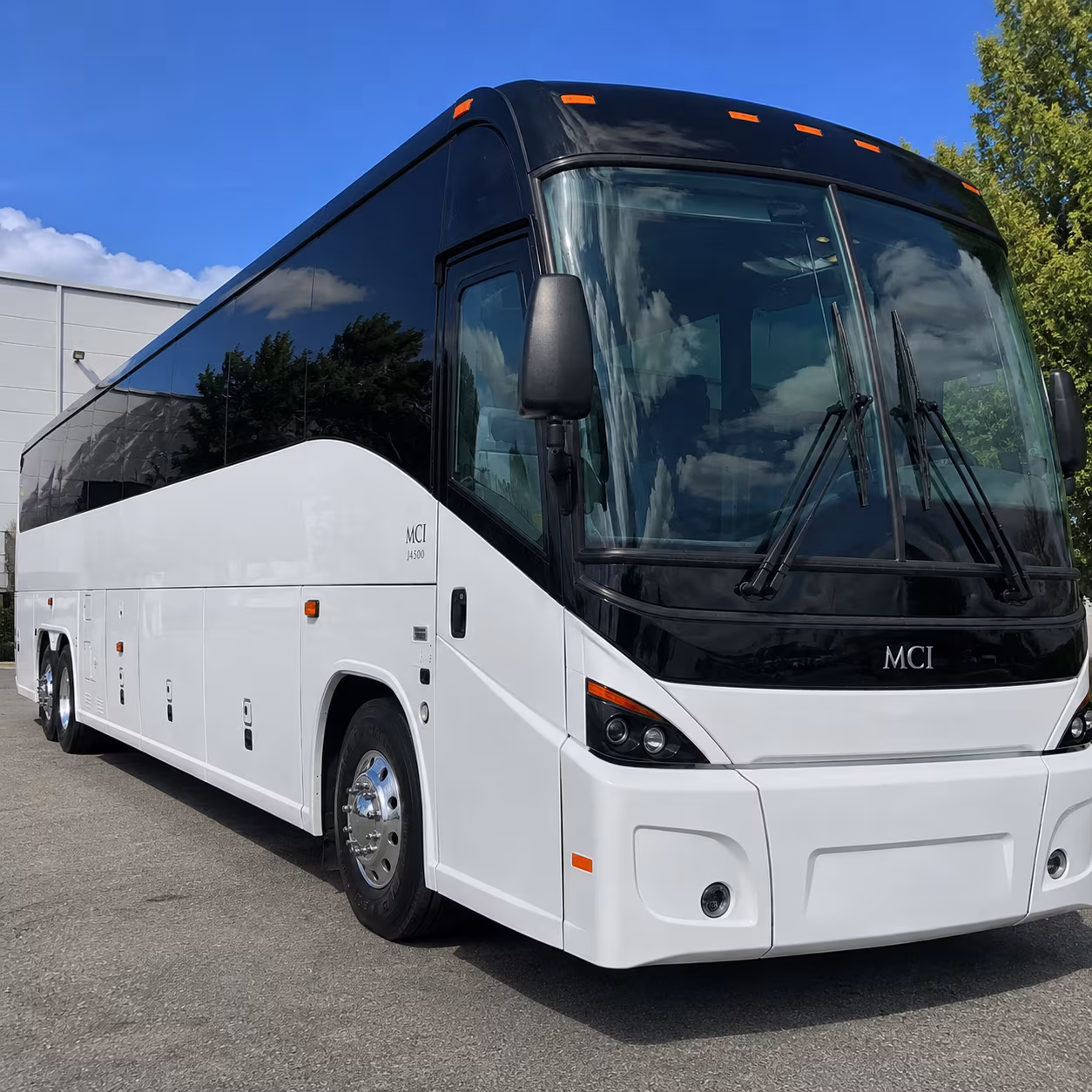 guest shuttles to times ten cellars and wedding venues around richardson